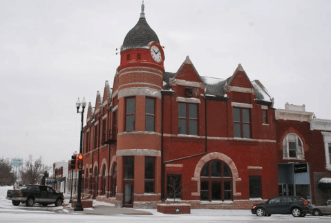 There Are 7 Must-See Historic Landmarks In The Charming Town Of Hiawatha, Kansas