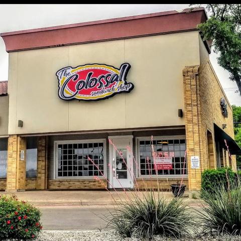 The Sandwiches At The Colossal Sandwich Shop In Texas Are Piled High With 1/2 Pound Of Meat