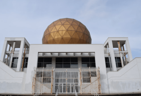 A Palace Was Built And Left To Decay In The Middle Of Texas' Largest City