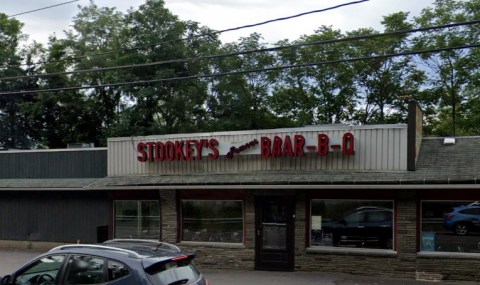 This BBQ Hotspot In Pennsylvania Has Been Serving Up Some Of The Best Classic Barbecue Since 1926