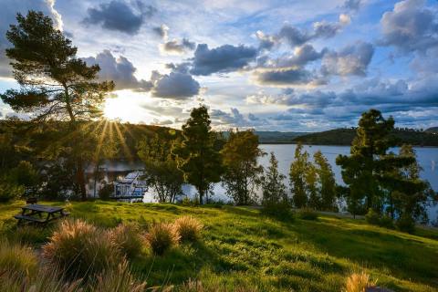 There's A Lake Hiding In Southern California Where You Can Camp Year-Round