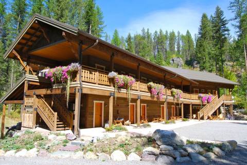 The 5 National Park Lodges That Make The Ultimate Getaway In Montana