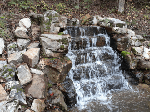 Mississippi’s Most Easily Accessible Waterfall Is Hiding In Plain Sight At The Elvis Presley Center