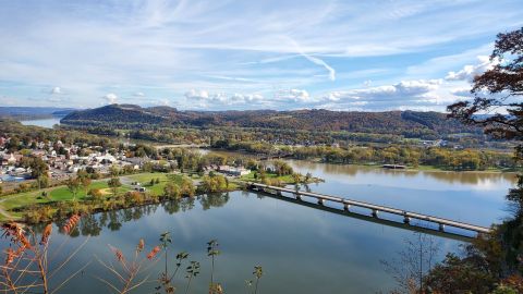 The View From This Little-Known Overlook In Pennsylvania Is Almost Too Beautiful For Words