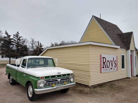 This BBQ Hotspot In Kansas Has Been Serving Up Some Of The Best Southern Eats Since 1982