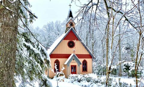 The Little-Known Church Hiding In Tennessee That Is An Absolute Work Of Art