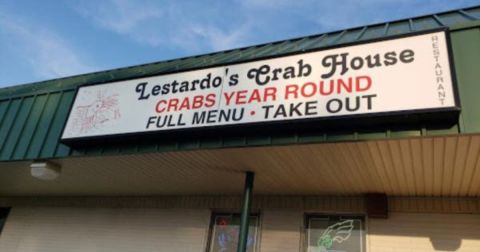 The Best Blue Claw Crab In The Mid-Atlantic Can Be Found At This Unassuming Seafood Shack In Delaware