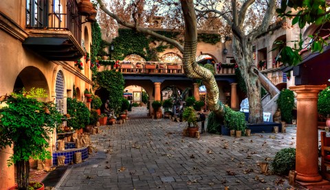 This Small Stretch Of Shops In Arizona Offers The Perfect Way To Spend An Afternoon