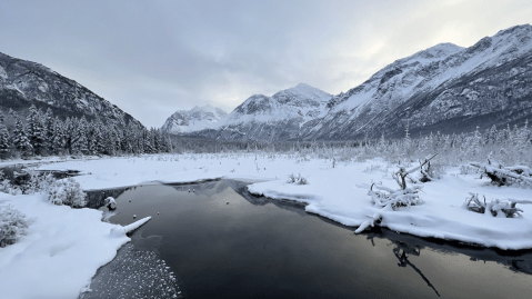 The One Loop Trail In Alaska That's Perfect For A Short Day Hike, No Matter What Time Of Year