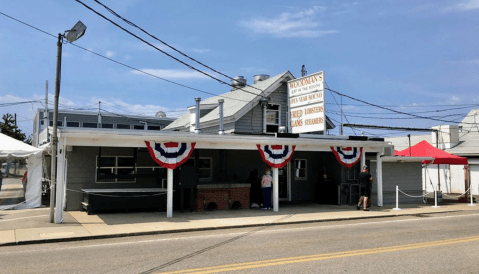 For The Best Clam Chowder Of Your Life, Head To This Hole-In-The-Wall Seafood Shack In Massachusetts