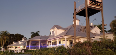 This Classic Waterfront Steakhouse In Florida Has Legendary Steaks