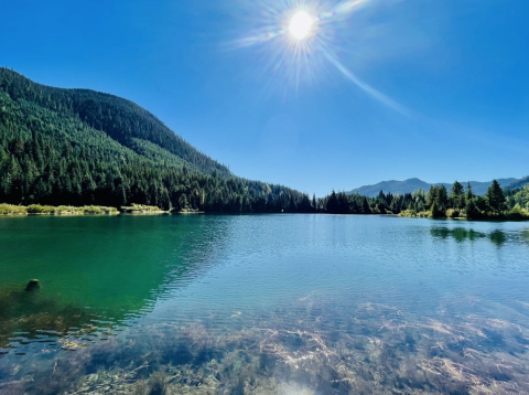 The One Loop Trail In Washington That's Perfect For A Short Day Hike, No Matter What Time Of Year