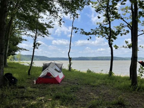 The Lake Monroe Peninsula Trail In Indiana Is A 10-Mile Out-And-Back Hike With A Pristine Lake Finish