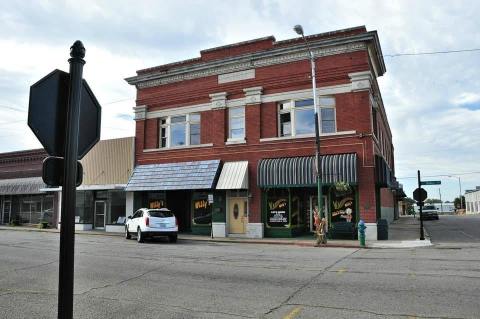 This Classic Small Town Steakhouse In Oklahoma Has Legendary Steaks