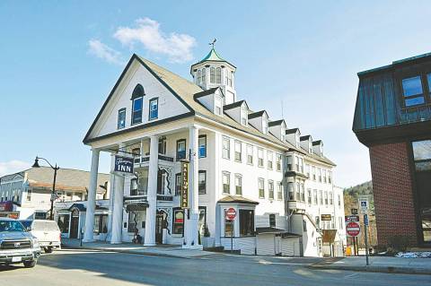 Explore The New England Ski Museum In New Hampshire, Then Stay The Night In The Historic Thayer’s Inn