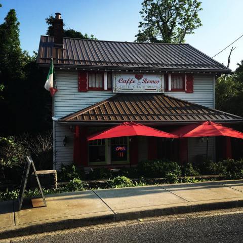 For The Best Gelato Of Your Life, Head To This Hole-In-The-Wall Ice Cream Restaurant In West Virginia