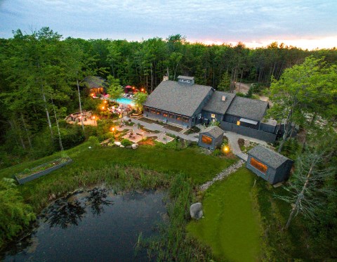 Dine Under The Trees In Maine When You Visit Earth At Hidden Pond