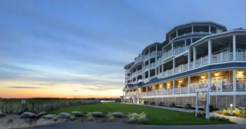 This Connecticut Resort Right On The Beach Will Make You Forget All Of Your Worries