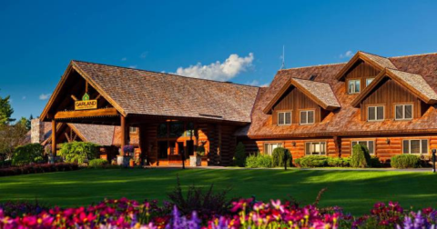 This Michigan Resort In The Middle Of Nowhere Will Make You Forget All Of Your Worries