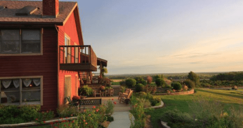 This Kansas Resort In The Middle Of Nowhere Will Make You Forget All Of Your Worries