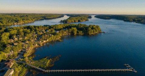 This Maine Resort In The Middle Of Nowhere Will Make You Forget All Of Your Worries