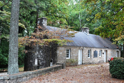 This Georgia Social Club Is So Hidden, Almost Nobody Has Seen The Inside In Person