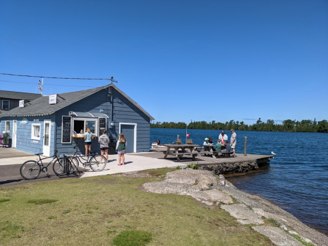 This Tiny Cafe And Store In Michigan Is Right On Lake Superior And Has Everything Your Heart Desires