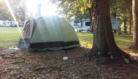 There's A River Hiding Near A Tiny South Carolina Town Where You Can Camp Year-Round