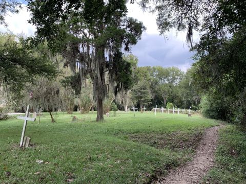 This Easy Cemetery Hike In Texas Is Full Of Haunted History