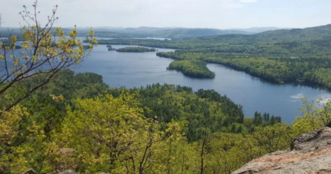 7 Easy And Beautiful Spring Hikes Everyone In New Hampshire Will Love