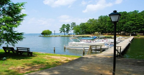 This North Carolina Resort In The Middle Of Nowhere Will Make You Forget All Of Your Worries