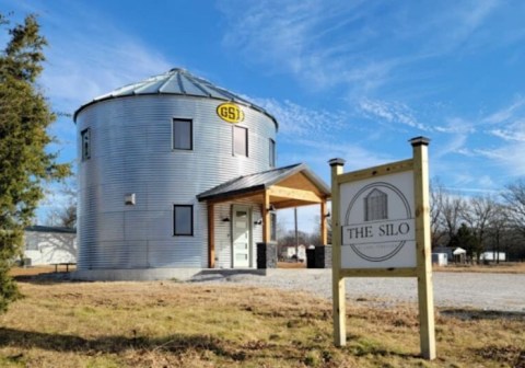 Spend The Night In An Airbnb That's Inside An Actual Silo Right Here In Oklahoma