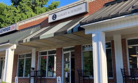 The Beloved Hole-In-The-Wall That Serves The Arguably Best Burgers In All Of North Carolina