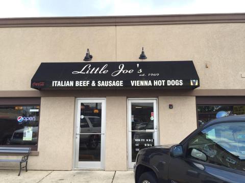 Little Joe's In Illinois Is A No-Fuss Hideaway With The Best Italian Beef Sandwich