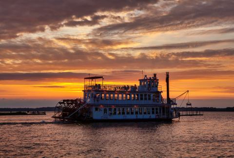 This Summer, Take On A Sunset Dinner Tour For The Ultimate Pennsylvania Day Trip