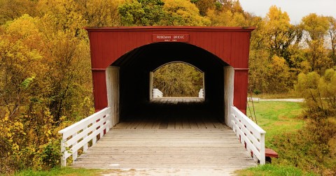 The Stunning Iowa Drive That Is One Of The Best Road Trips You Can Take In America