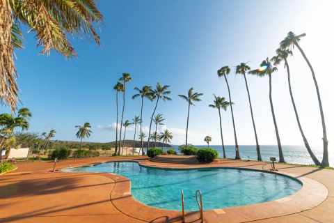 This Hidden Oceanfront Cottage In Hawaii Is A Beach Getaway With The Utmost Charm