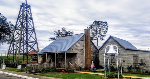 Gator Chateau In Louisiana Makes For A Fun Family Day Trip