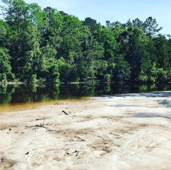 hidden beaches in Mississippi