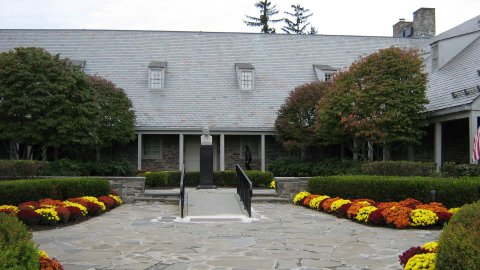 The Town Of Hyde Park, New York Was The First To Establish A Presidential Library In America