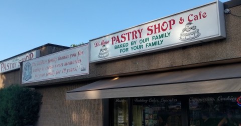 The Best Strawberry Shortcake In The World Is Located At This Connecticut Bakery