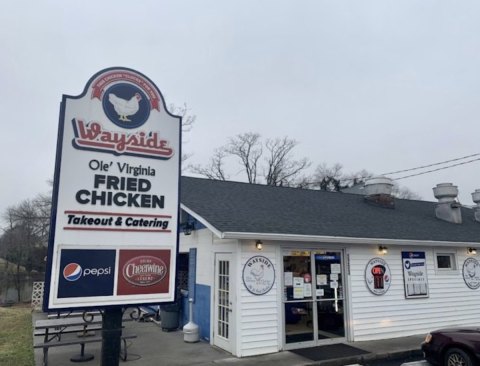 The Beloved Hole-In-The-Wall That Serves The Arguably Best Fried Chicken In All Of Virginia