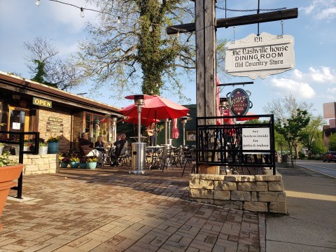 Three Generations Of An Indiana Family Have Owned And Operated The Legendary Nashville House