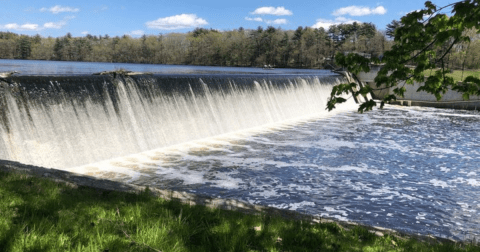 The Ultimate Bucket List For Anyone In Rhode Island Who Loves Waterfall Hikes