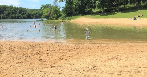 Lake Le-Aqua-Na In Illinois Has Clear Waters That Rival The Caribbean