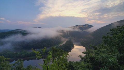 Take A Hike To A Pennsylvania Mountaintop That’s Like A Fairy Tale