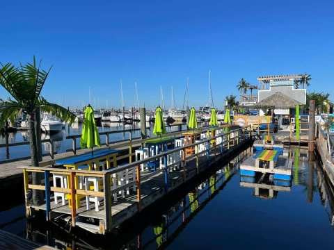 A Floating Bar In Massachusetts, The Tipsy Seagull Is The Perfect Spot To Grab A Drink On A Hot Day