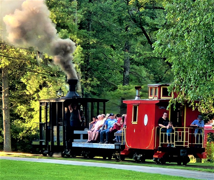 Locust Heights & Western Railroad