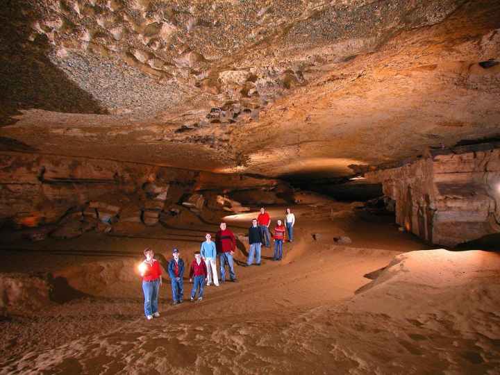 caves in Indiana,