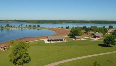 This Family-Friendly Park In Iowa Has A Playground, Beach, Hiking Trails, And More